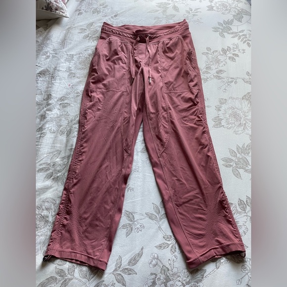 Lululemon Mid Rise Dance Studio Jogger Crop 6 Brier Rose Pink Gym Athletic Yoga - Picture 4 of 12
